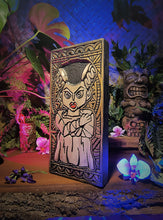 Load image into Gallery viewer, Classic Monsters Tiki Carvings